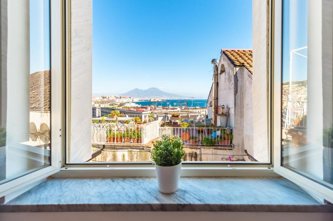Seaview Apartment In Posillipo By Wonderful Italy Peschiera del Garda Kültér fotó